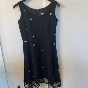 DressBarn Petites Black Dress with white embroidery - Size 6P